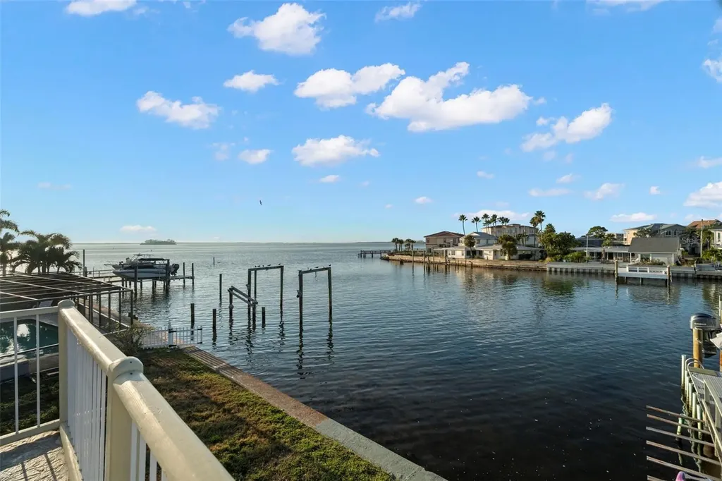 2288 Edythe Drive Dunedin FL 34698