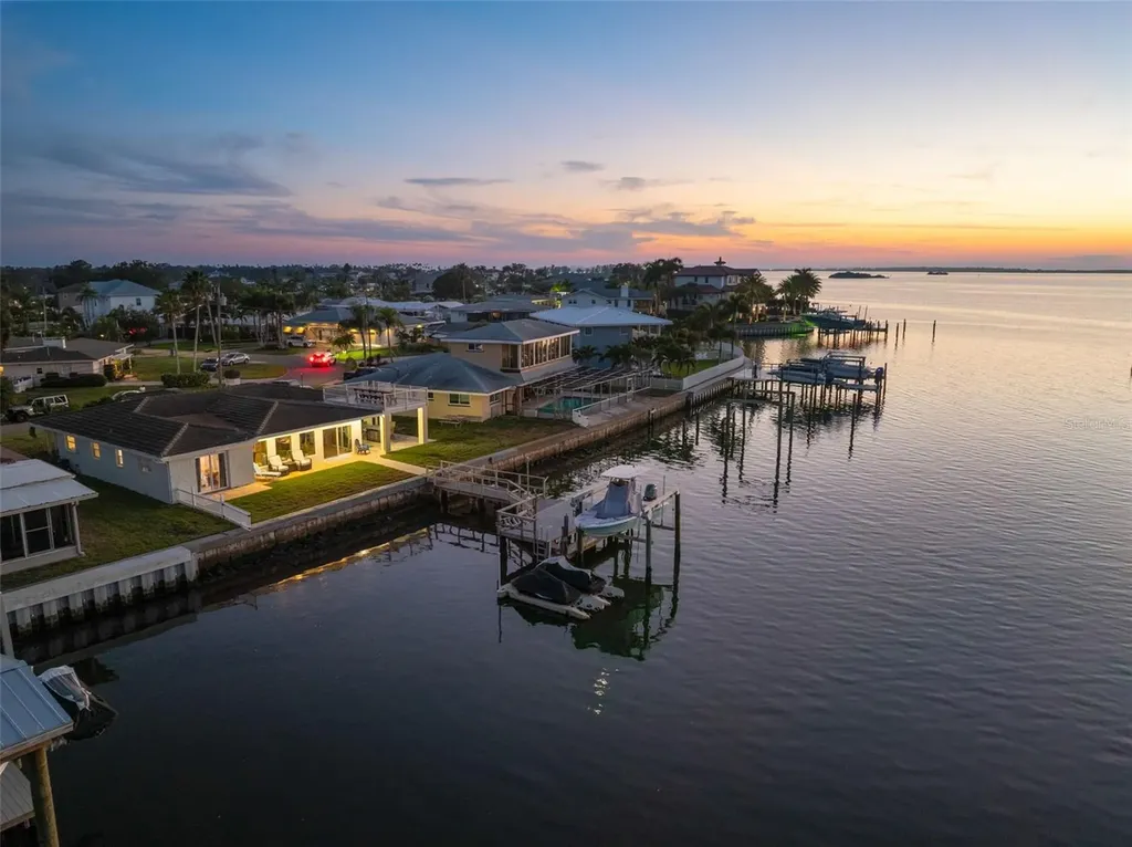 2288 Edythe Drive Dunedin FL 34698