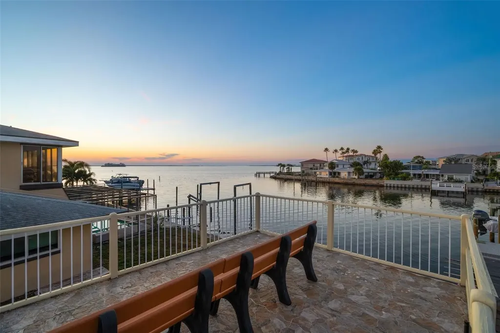2288 Edythe Drive Dunedin FL 34698