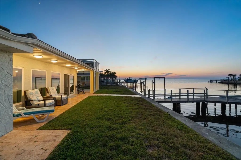 2288 Edythe Drive Dunedin FL 34698