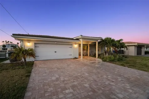 2288 Edythe Drive Dunedin FL 34698