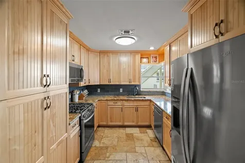 2288 Edythe Drive Dunedin FL 34698