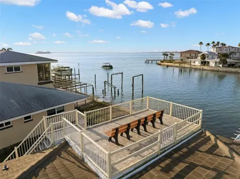2288 Edythe Drive Dunedin FL 34698
