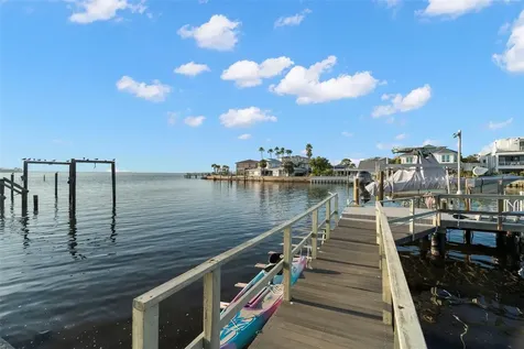 2288 Edythe Drive Dunedin FL 34698