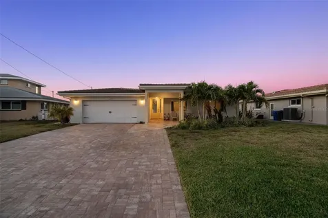 2288 Edythe Drive Dunedin FL 34698