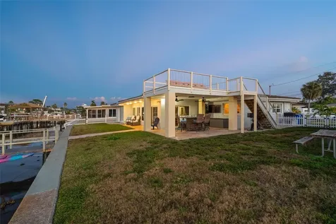 2288 Edythe Drive Dunedin FL 34698