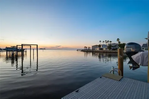 2288 Edythe Drive Dunedin FL 34698