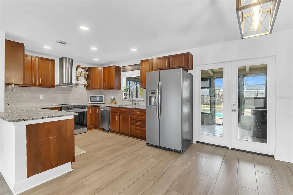 686 Moss Drive Altamonte Springs FL 32714