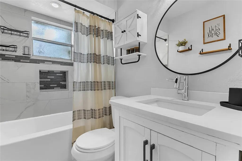 686 Moss Drive Altamonte Springs FL 32714