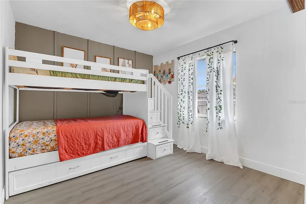 686 Moss Drive Altamonte Springs FL 32714