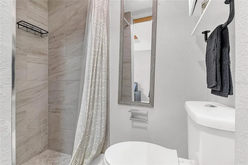 686 Moss Drive Altamonte Springs FL 32714