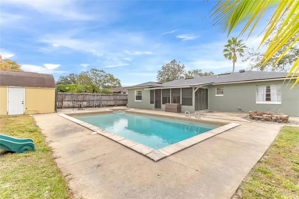 686 Moss Drive Altamonte Springs FL 32714