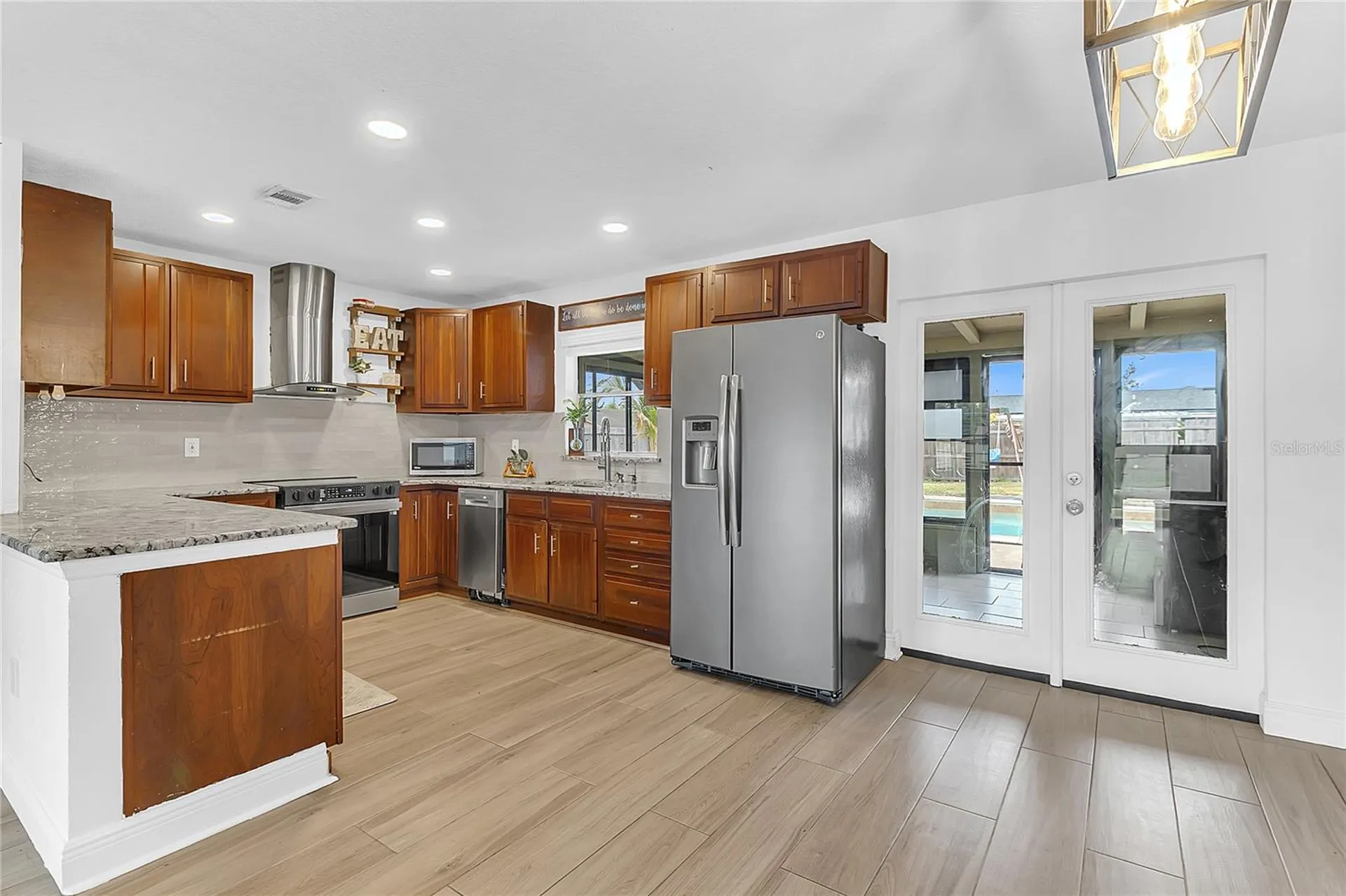 686 Moss Drive Altamonte Springs FL 32714