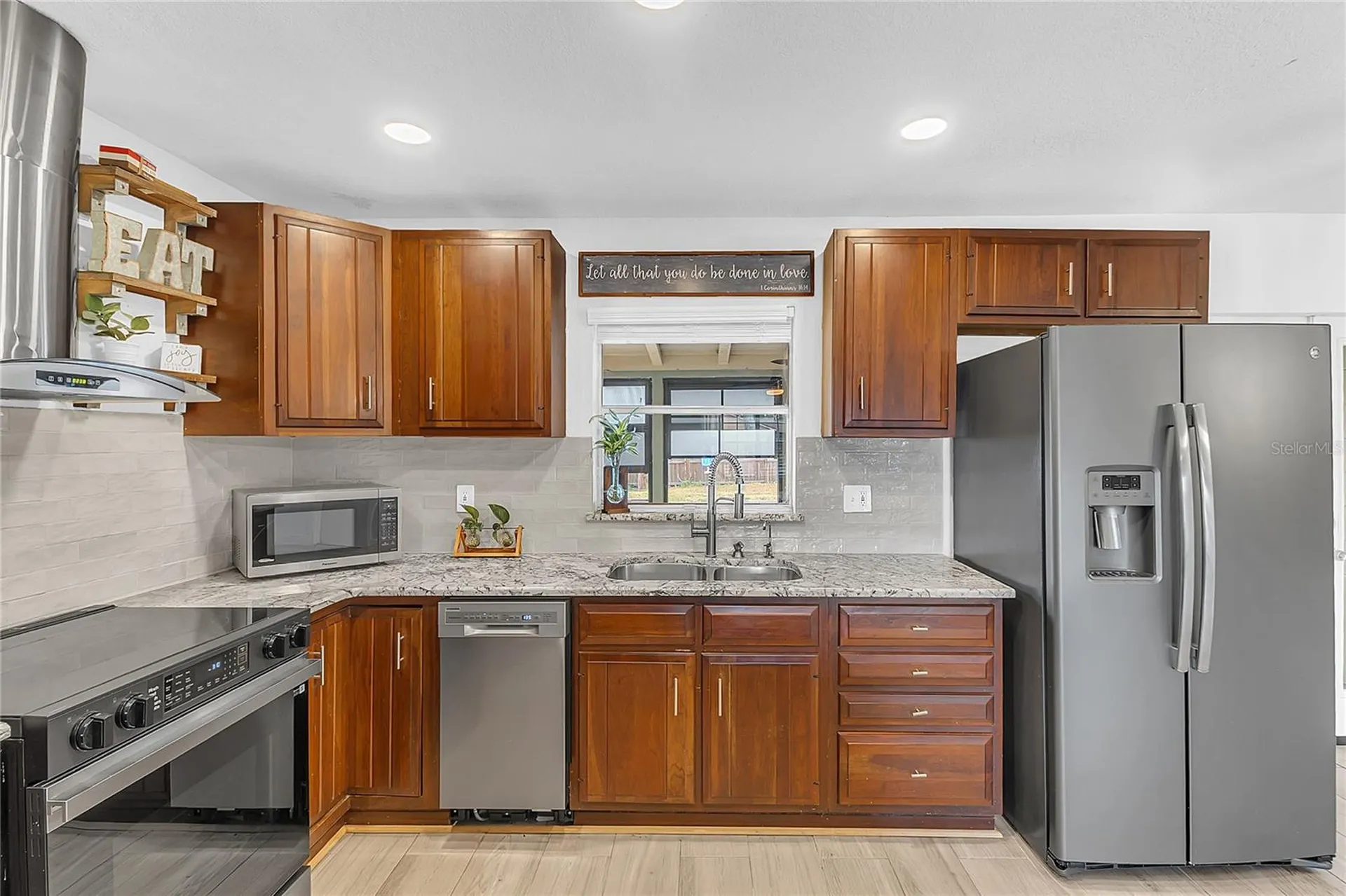 686 Moss Drive Altamonte Springs FL 32714