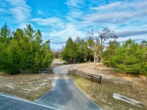 276 Melrose Landing Boulevard Hawthorne FL 32640