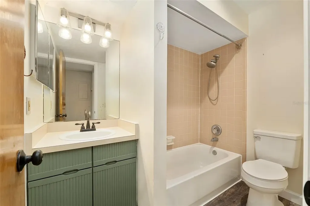 3468 NW 37th Avenue Gainesville FL 32605