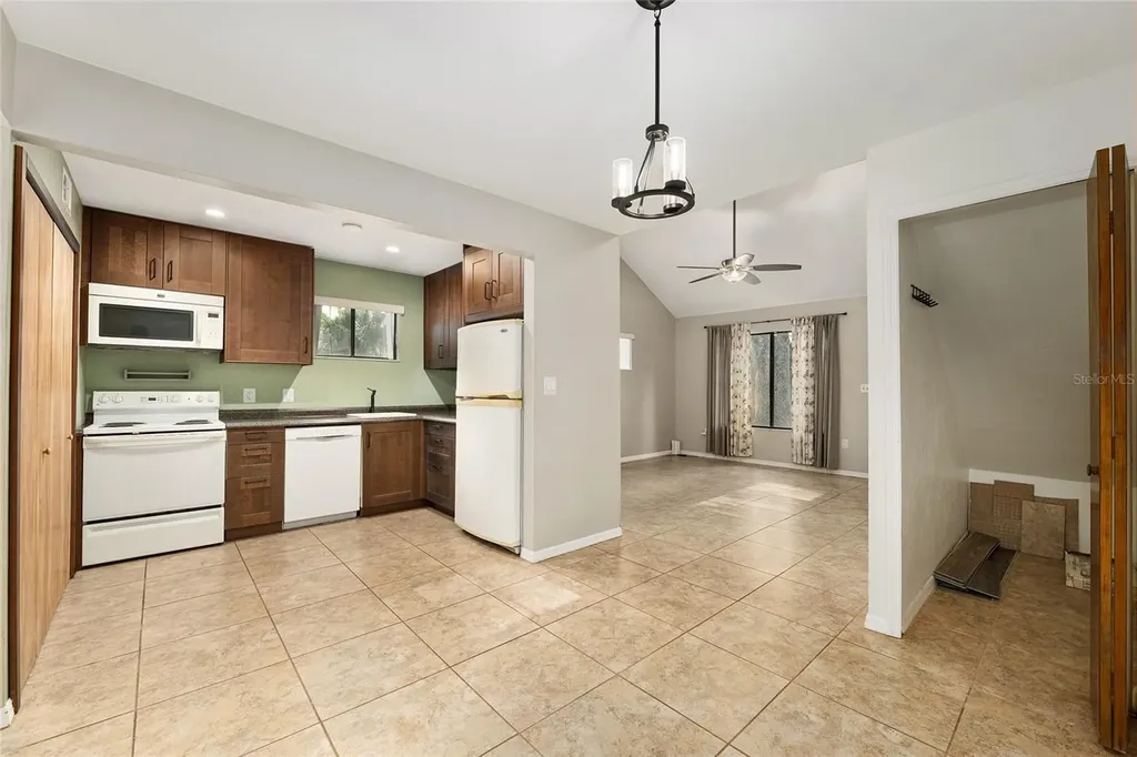 3468 NW 37th Avenue Gainesville FL 32605