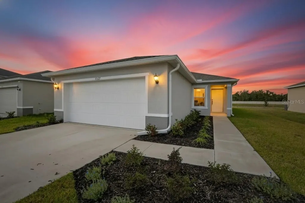 3327 Hopewell Avenue Palmetto FL 34221