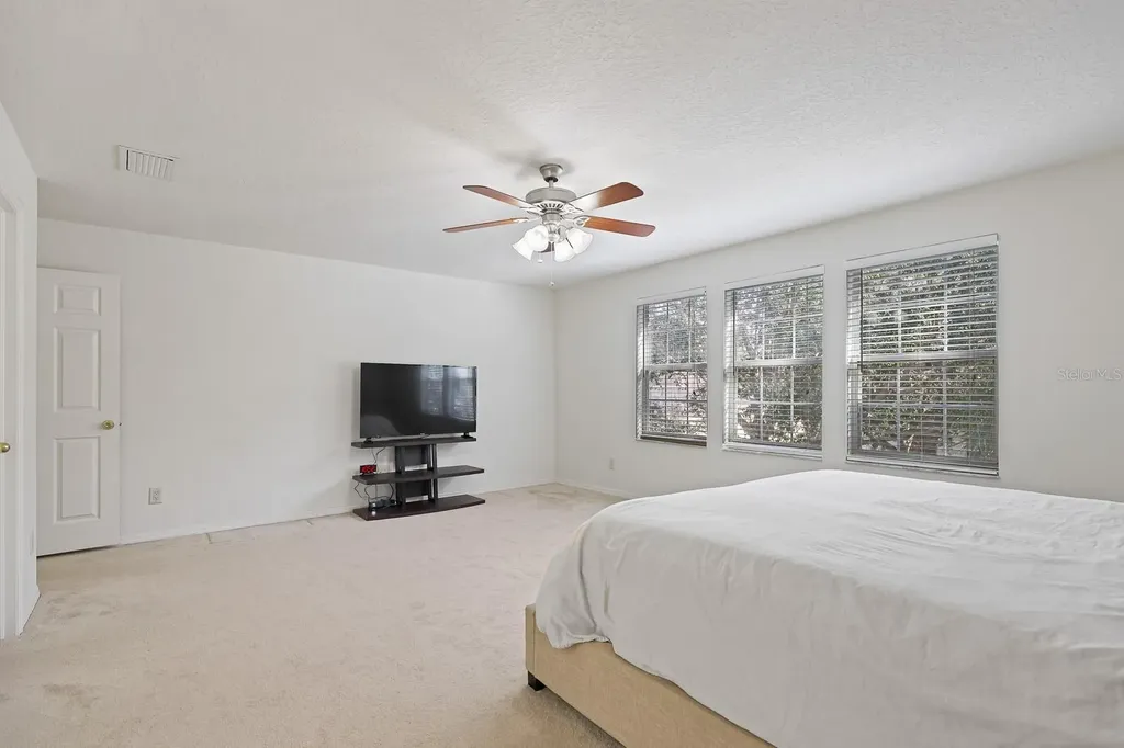 1411 Main Street Valrico FL 33594