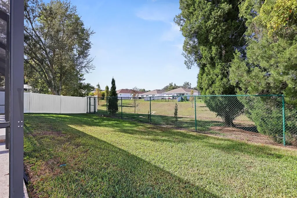 1411 Main Street Valrico FL 33594