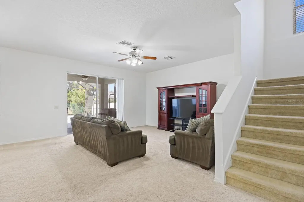 1411 Main Street Valrico FL 33594
