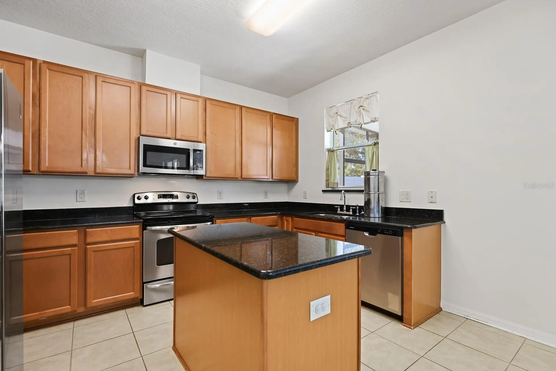 1411 Main Street Valrico FL 33594