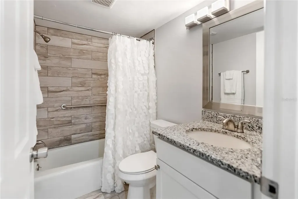 2401 Clubhouse Circle Sarasota FL 34232