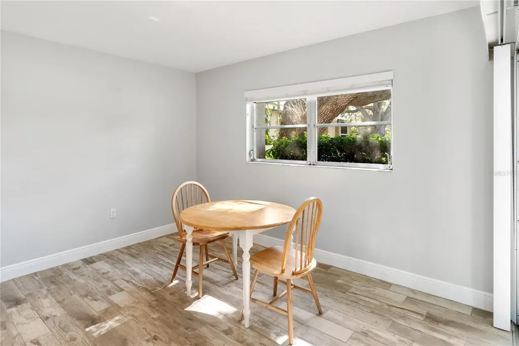 2401 Clubhouse Circle Sarasota FL 34232