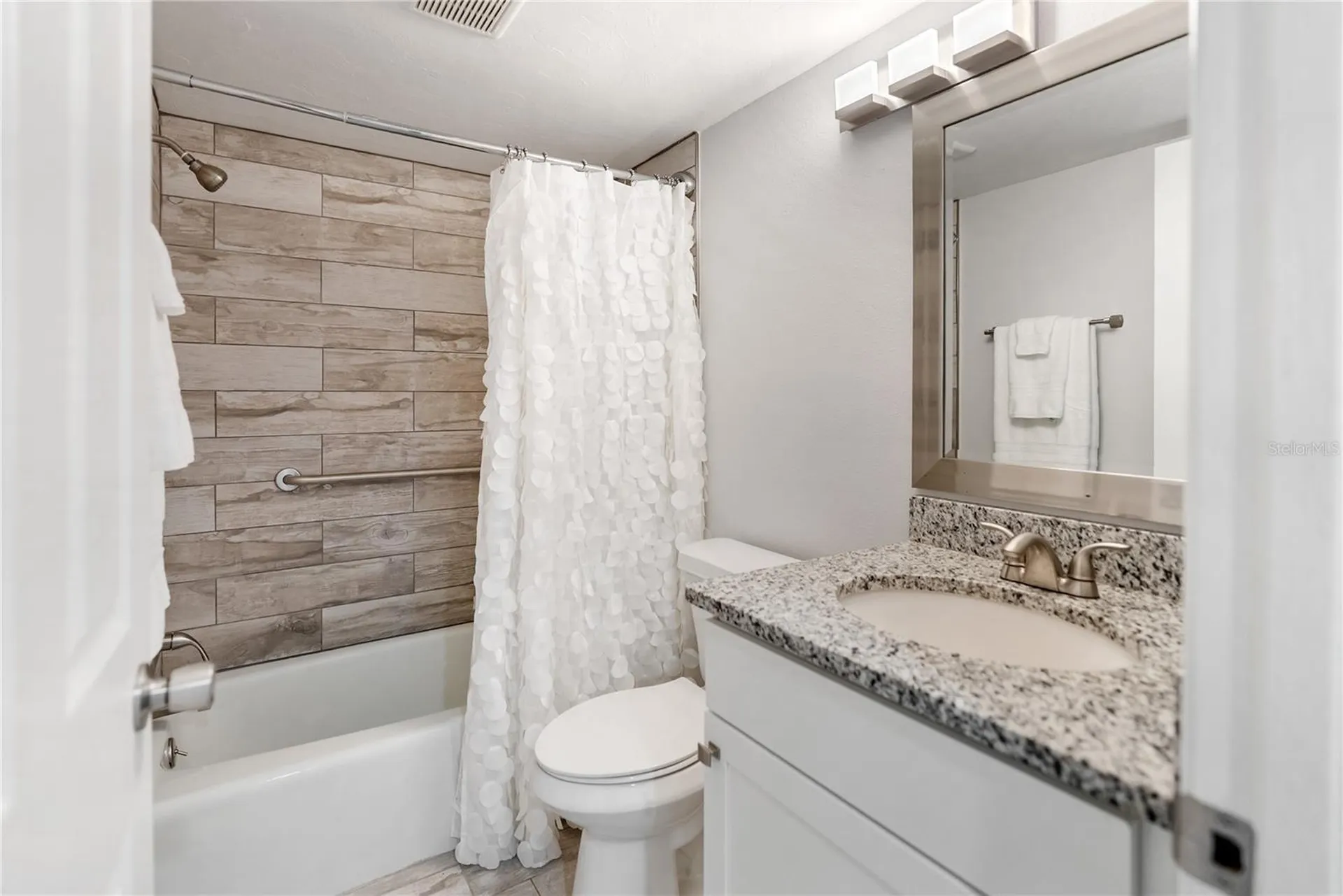 2401 Clubhouse Circle Sarasota FL 34232