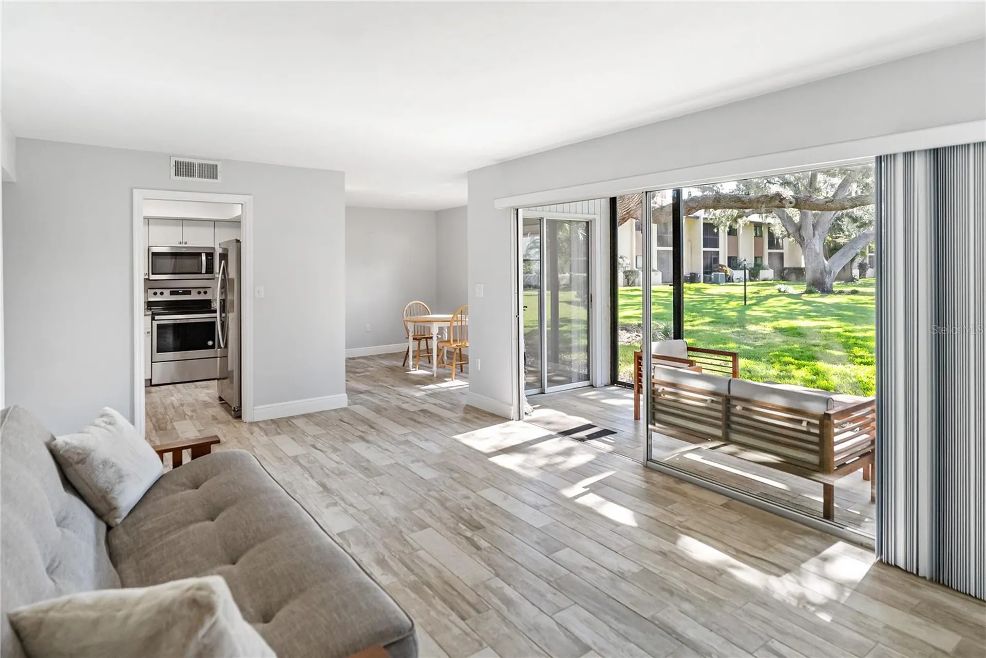 2401 Clubhouse Circle Sarasota FL 34232