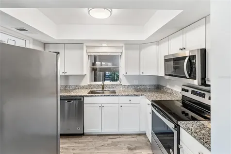 2401 Clubhouse Circle Sarasota FL 34232