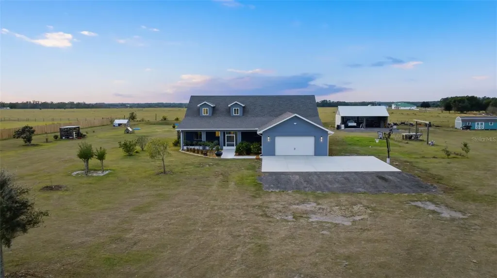 17165 Lake Iola Road Dade City FL 33523
