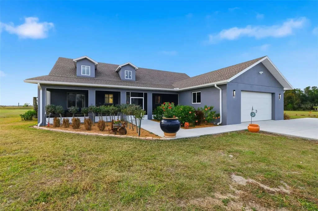 17165 Lake Iola Road Dade City FL 33523