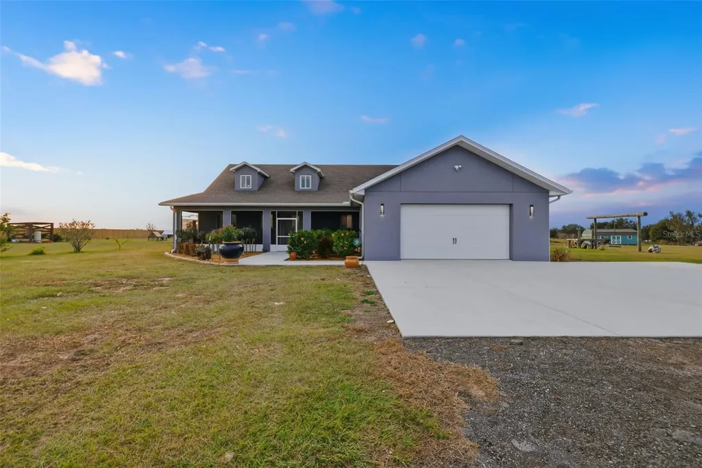 17165 Lake Iola Road Dade City FL 33523
