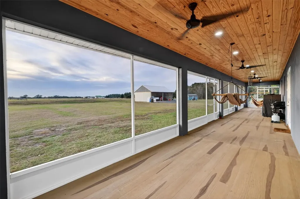 17165 Lake Iola Road Dade City FL 33523