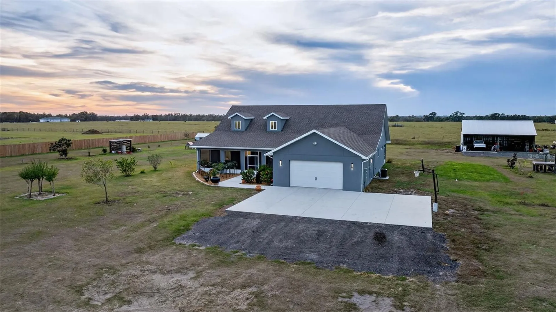 17165 Lake Iola Road Dade City FL 33523