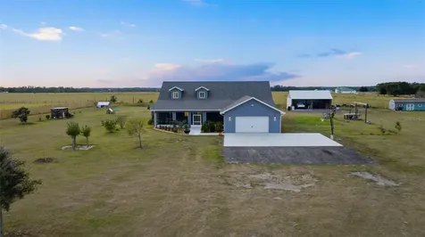 17165 Lake Iola Road Dade City FL 33523