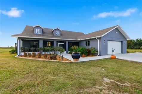 17165 Lake Iola Road Dade City FL 33523