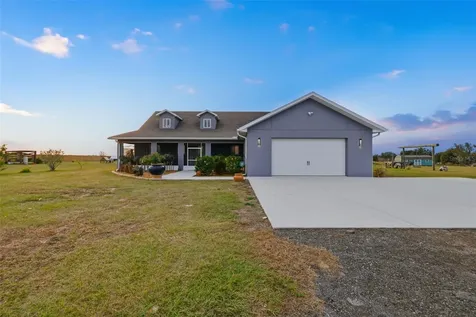 17165 Lake Iola Road Dade City FL 33523