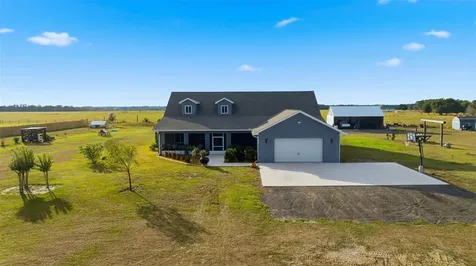 17165 Lake Iola Road Dade City FL 33523