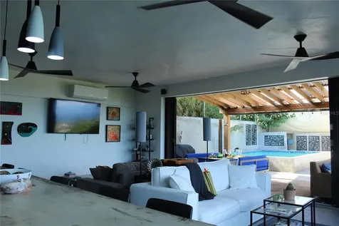210 Vista Bella Vieques PR 00765