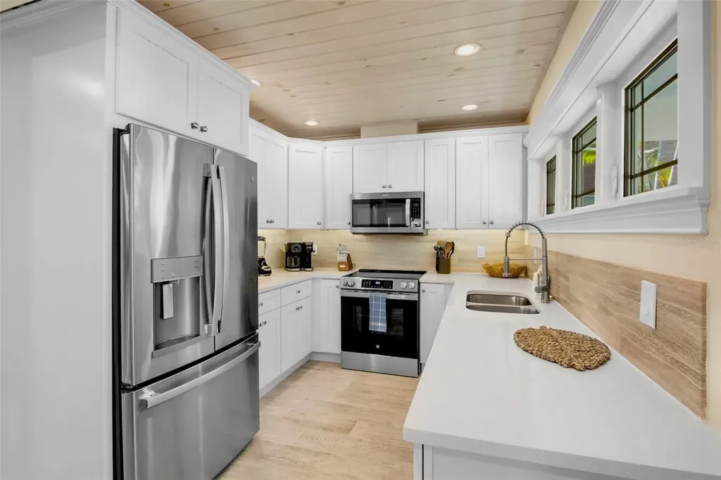 709 Fern Street Anna Maria FL 34216