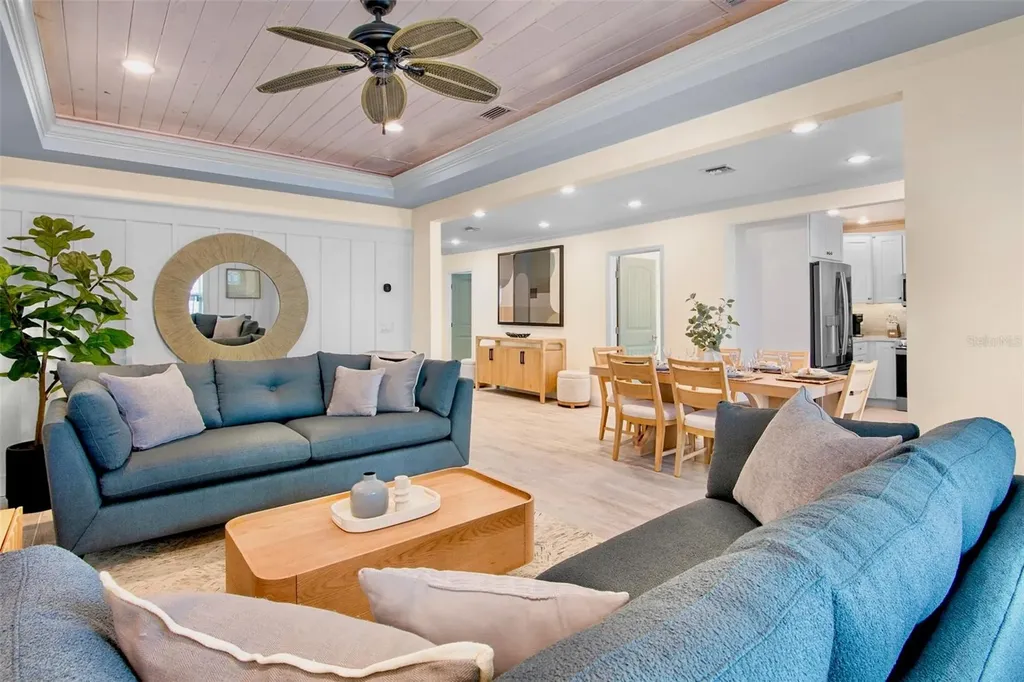 709 Fern Street Anna Maria FL 34216