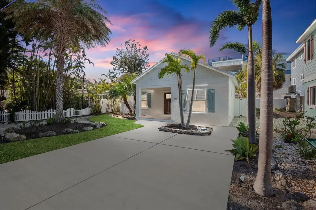 709 Fern Street Anna Maria FL 34216