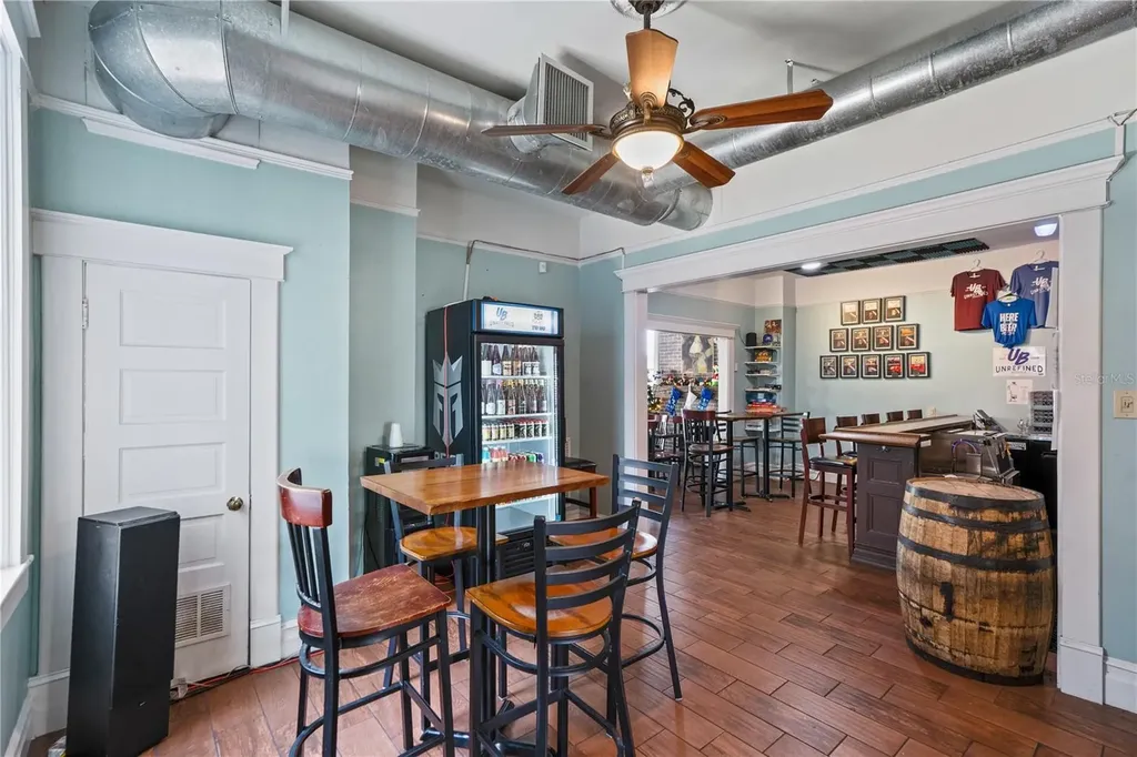 312 E Tarpon Avenue Tarpon Springs FL 34689