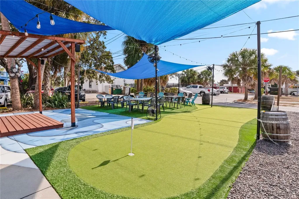 312 E Tarpon Avenue Tarpon Springs FL 34689