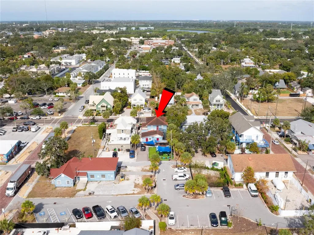 312 E Tarpon Avenue Tarpon Springs FL 34689