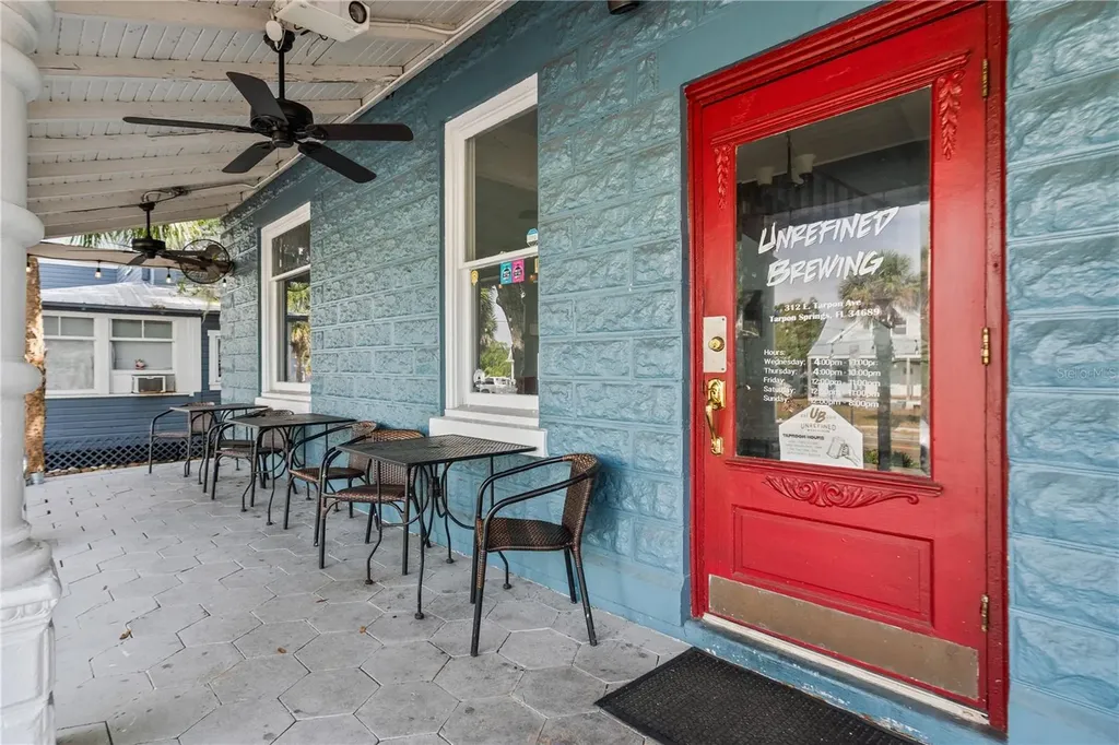 312 E Tarpon Avenue Tarpon Springs FL 34689