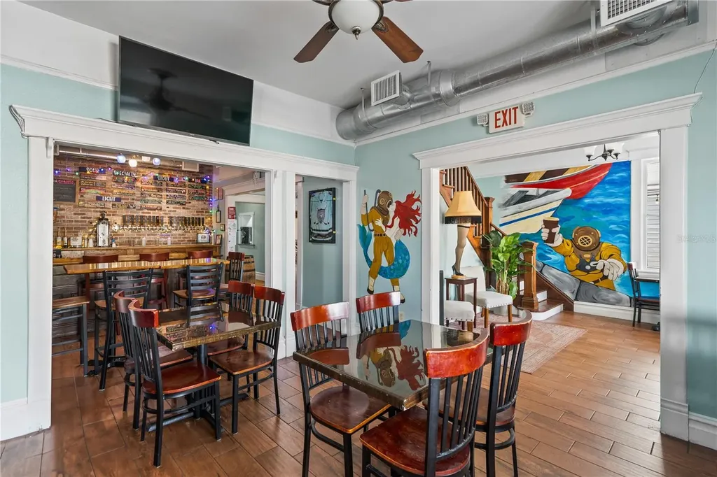 312 E Tarpon Avenue Tarpon Springs FL 34689