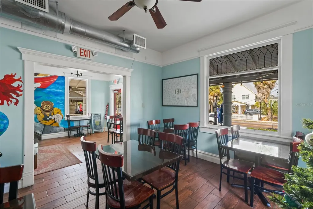 312 E Tarpon Avenue Tarpon Springs FL 34689